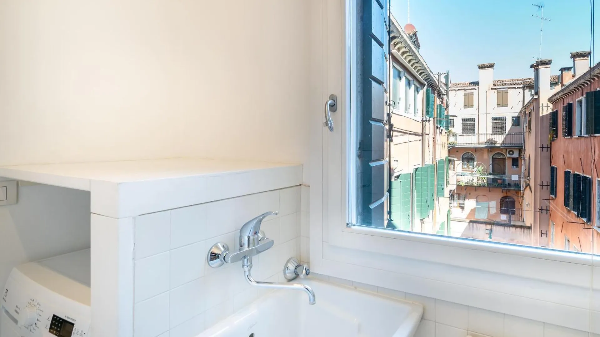 Apartment In The Center Of Venice Near The Rialto Bridge